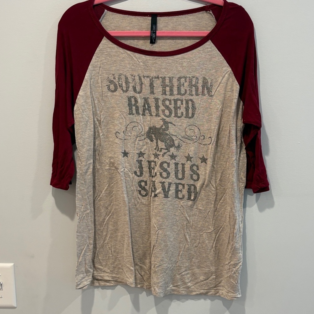 Southern Raised Faithful Women's Raglan Tee - Burgundy and Beige